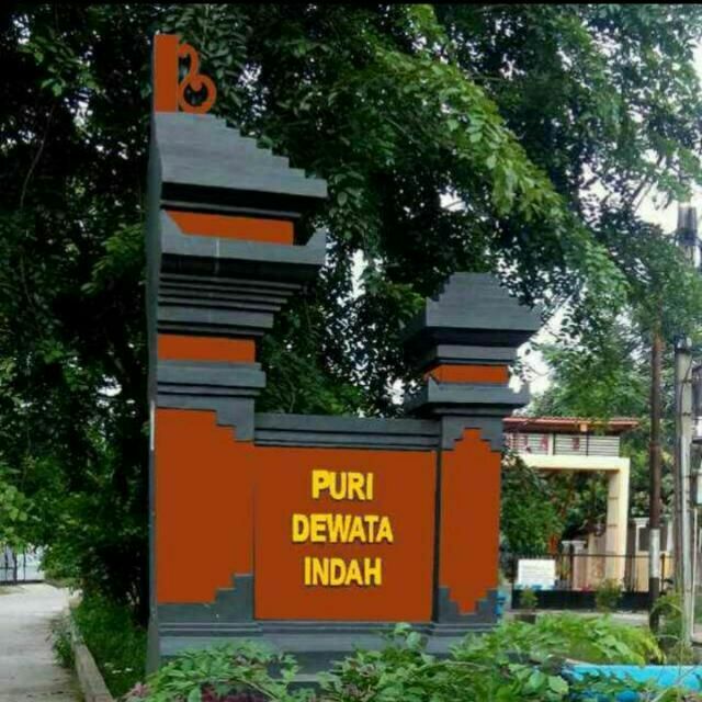 Gerbang Perumahan Puri Dewata Indah RW.001